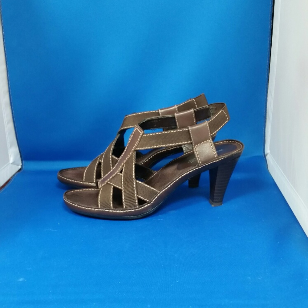 "What's What" brown fabric heels. Size 6m